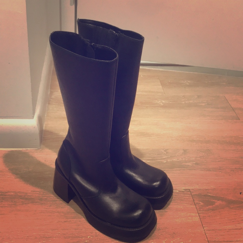Platform boots